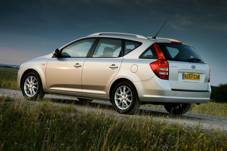  Kia cee&rsquo;d SW 2007 года  (фото 39 из 47)
